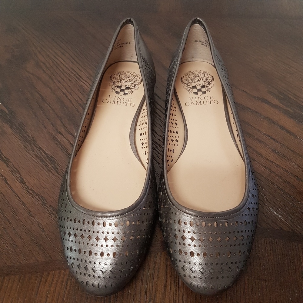 Vince Camuto...